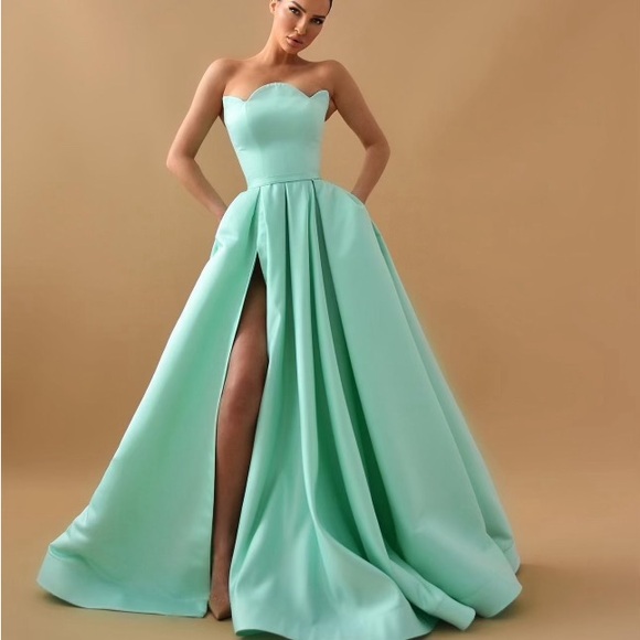 LIASTUBLLA Mint Maxi dress - Picture 1 of 6